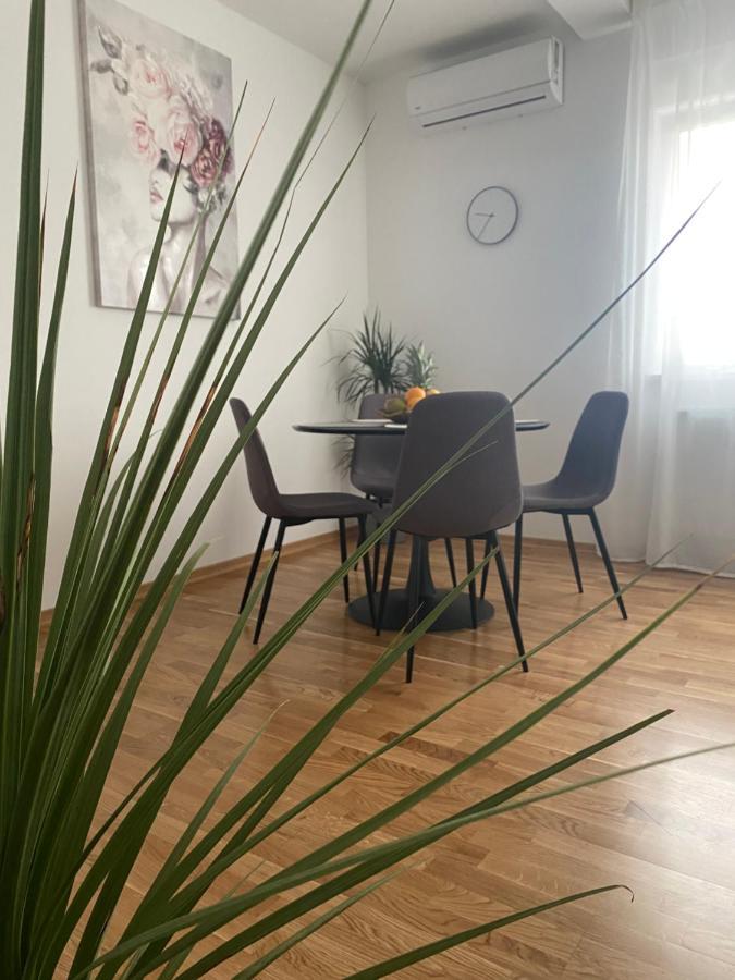 Appartement Penthouse West S à Varaždin Extérieur photo